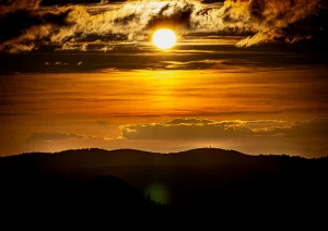 Mooskopfturm vom Gleitschrim Flugplatz in Bad Peterstal-Greisbach aus