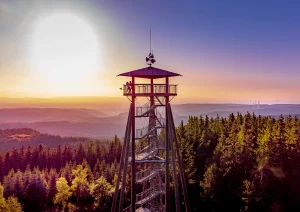 Sonnenuntergang beim Hühnersedelturm bei Freiamt
